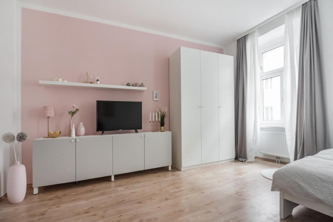 Nice Apartment In Lovely Area Viena Exterior foto