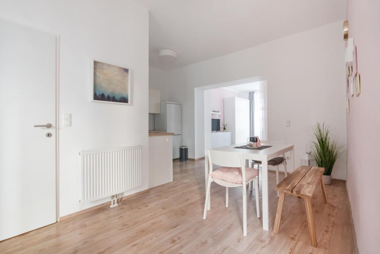 Nice Apartment In Lovely Area Viena Exterior foto