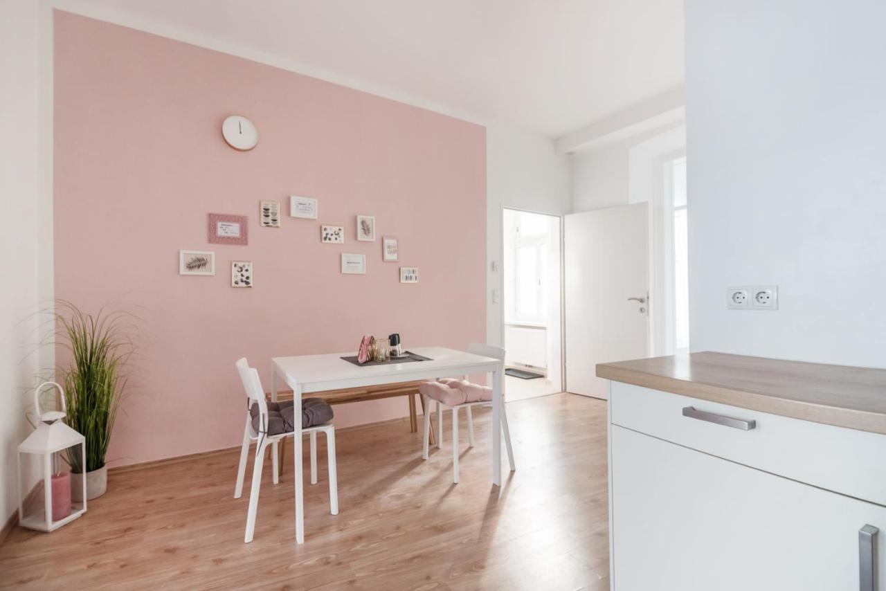Nice Apartment In Lovely Area Viena Exterior foto